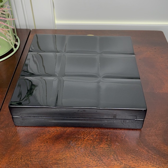 Kayu Kiss Clutch - Picture 6 of 14